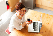 Tips On How to Stay Fit While Working From Home Tips On How to Stay Fit While Working From Home