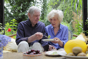 Healthy Eating Tips For Seniors Healthy Eating Tips For Seniors