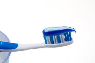 Forgot to floss Daily-Habits-that-damage-heart